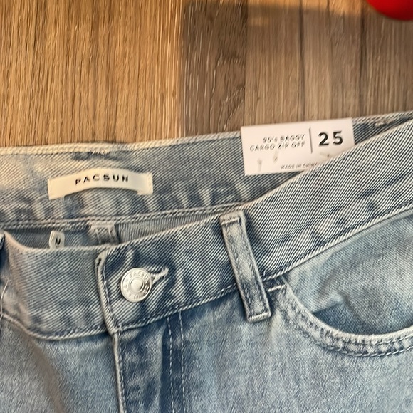 NWT PacSun Light Blue Zip Off Low Rise Puddle Jeans - Picture 12 of 16